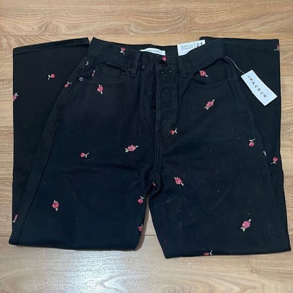 Nwt PacSun Rose Embroidered Black High Waisted Straight Leg Jeans 23 - Picture 3 of 7